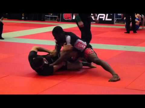 IBJJF London No-Gi Open 2013 - Black Adult - Open - FINALS - Alan 'Finfou' vs Max Carvalho