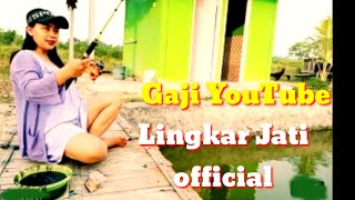 Download lagu Gaji YouTube LINGKAR JATI  terbaru bisa keliling Indonesia mp3