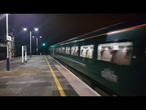 4K:: Gwr 43189 & 43197 departing Plymouth with a 9tone horn 22-12-17 (HD)
