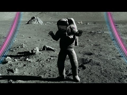 Delhi 2 Dublin - Strumph Feat. The Funk Hunters [Official Video]