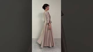 モカのエクラサテンドレス 動画