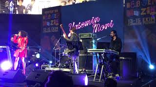 Yasemin Mori - Venüste Uyandım ( Canlı Performans )