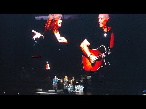 Olympic, Marta Jandová a Pavel Šporcl: Bon soir mademoiselle Paris (O2 aréna, Praha, 28. 11. 2025)