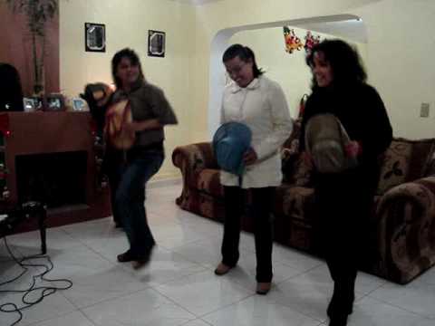 SOFI Y RUBEN CON GABY Y LAS BAILARINAS.MPG