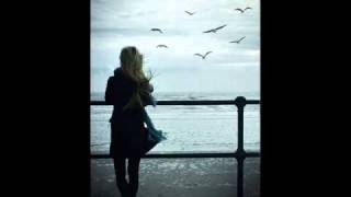 Ákos - Ki helyett szeretsz?