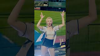 [問卦] 這個金髮韓妹 啦啦隊來台灣 有搞頭嗎