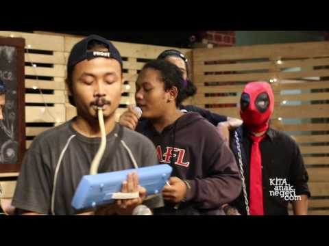 Kitakustik: Francoustique - Sudhobool  (Band Orkes Lucu)