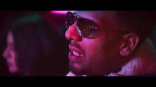 Regarde Moi Lyrics English Translation