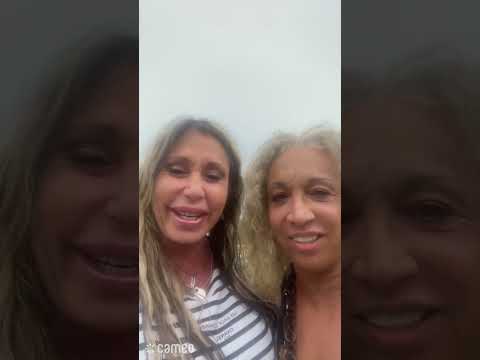 Missy Hyatt and Dark Journey laugh at my small pp! 🥜