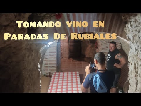 Tomando Vino es Parada de Rubiales