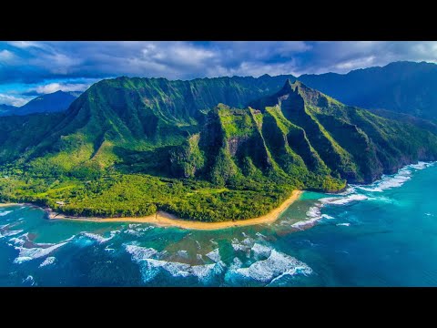 Oahu Hawaii in 8K - Island in the Sun