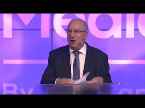 Harry Freedman - Corporate Comedy - Funny Fake Industry Expert