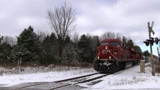 preview picture of video 'CP 8757 near Creighton (23NOV2012)'