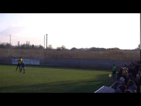 Paradón de Francisco Fabre ante el remate de chilena de Rotellar