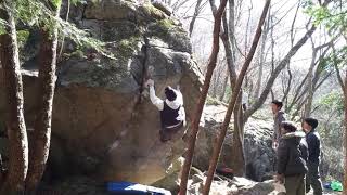 Video thumbnail de ノブスマ (Nobusuma), 初段 (7a+). 恵那・笠置山 (Ena Kasagiyama)