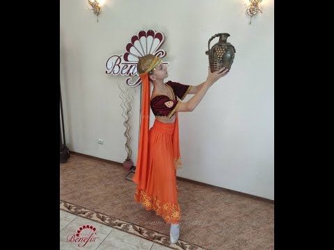 Ballet costume P 1511A - video 2