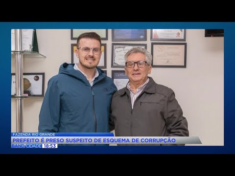 The mayor of Fazenda Rio Grande and a sports commentator were arrested by the Gaeco (Special Acti...