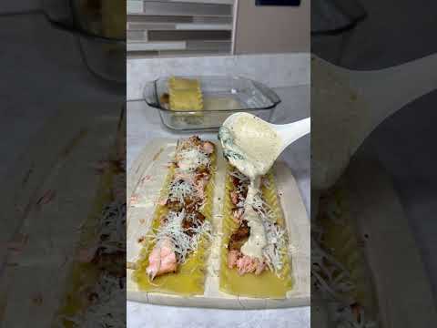 SEAFOOD LASAGNA ROLLS