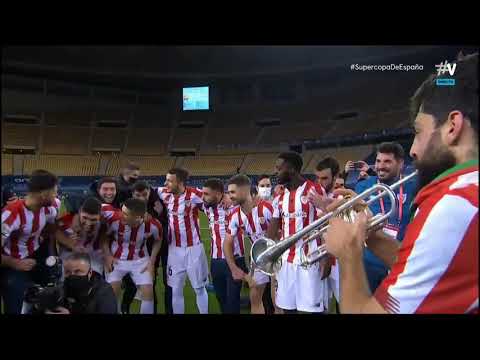 Asier Villalibre tocando la trompeta tras ganar al Barcelona🎺|2-3|Final Supercopa de España