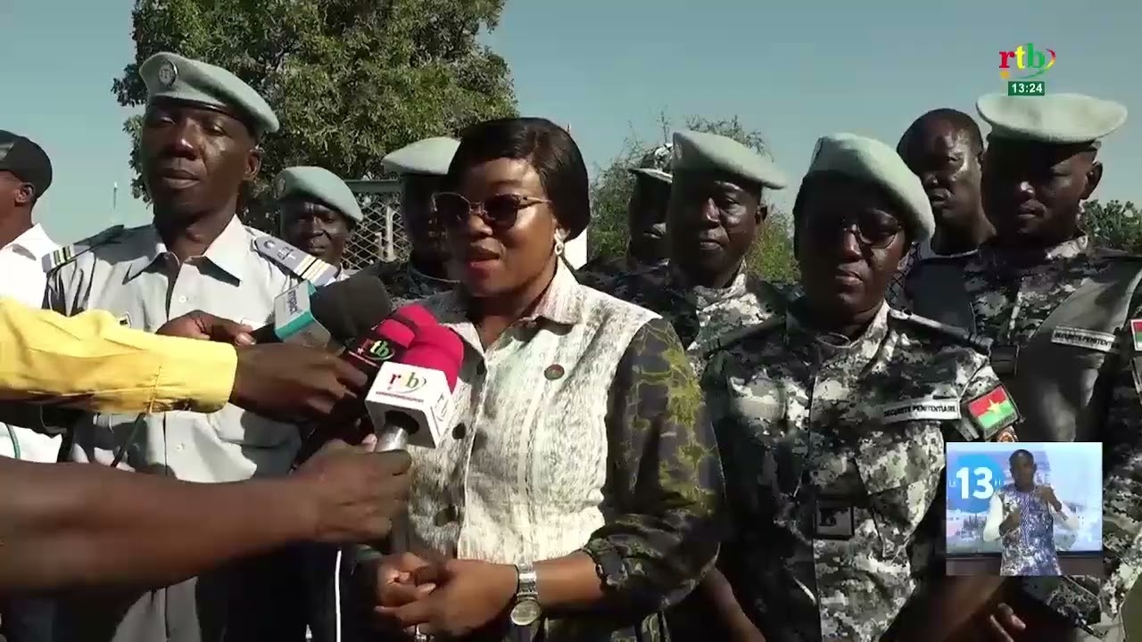 Traditionnelle montée des couleurs à la MACM et l’inauguration d'une ferme piscicole à Manga