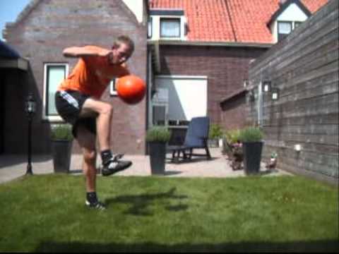 VV Gilze - Voetbal Tricks- Peanutball
