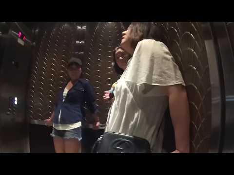 Holiday Inn Chicago Mart Plaza River North - Walk Through