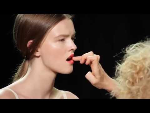 Collette Dinnigan: Unlaced - BackstageToRunway - Behind the Scenes