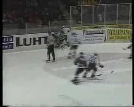 Hermes-Kärpät liigakarsintaa 1998