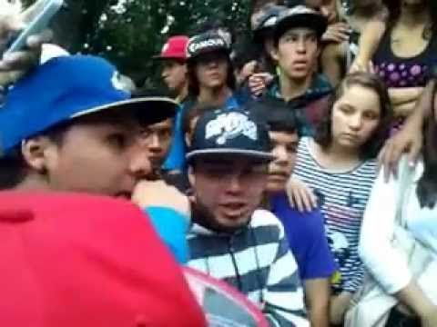 batalla de freesyle plaza santa rosa 1era ronda 4x4 Andy vs Vc