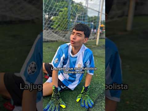 La jugada que todo futbolista quisiera vivir 😳⚽️😂  #humor #fblifestyle #viralshort #football