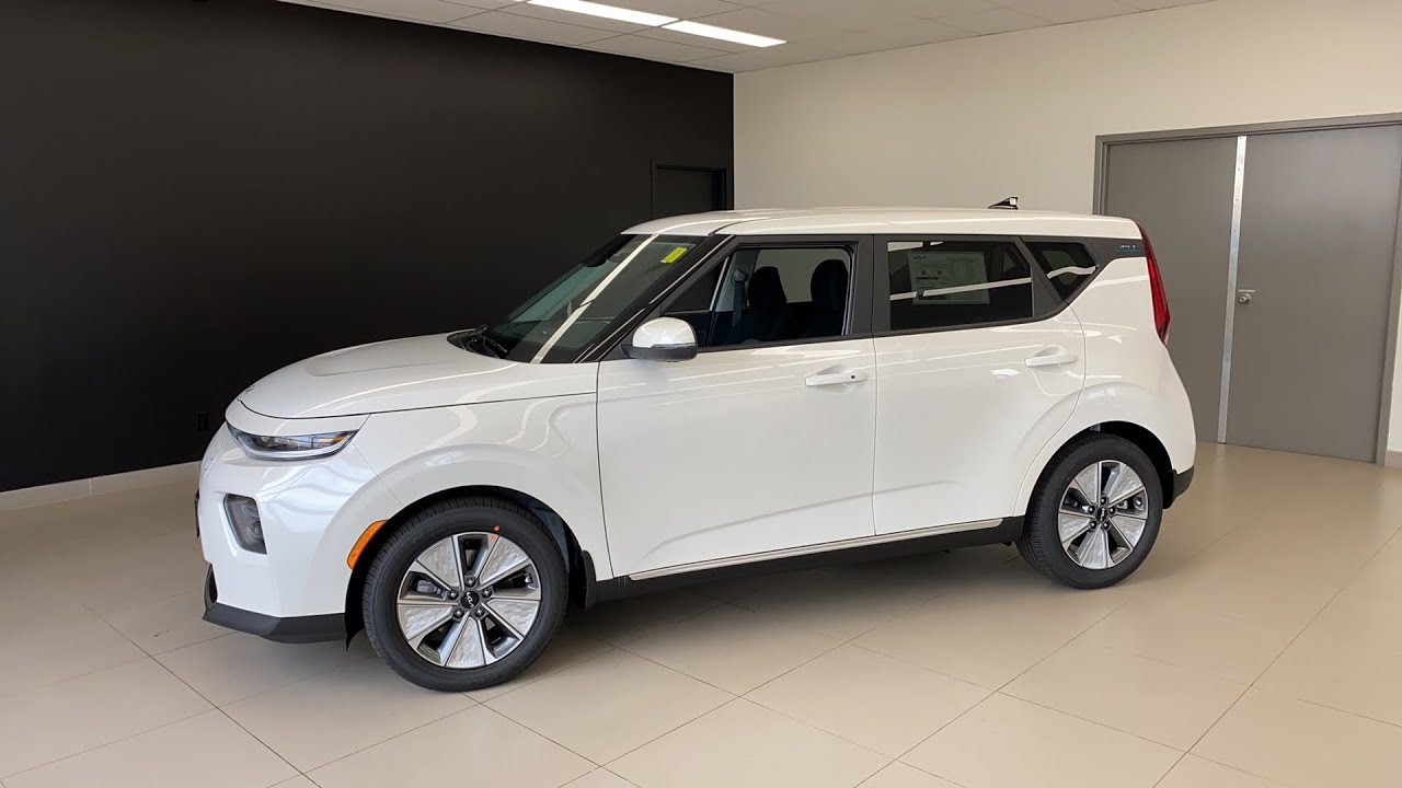 LIVE: 2022 Kia Soul EV Premium. The Short Range EV ...