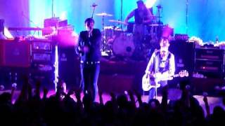 Kids In Glass Houses - Youngblood ( Let It Out ) at the Shepherds Bush Empire.