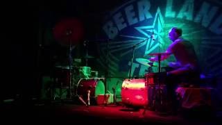Balancing Bowls In Different Positions (Cogburn + Trammell) at Beerland (21 Sept 2016)