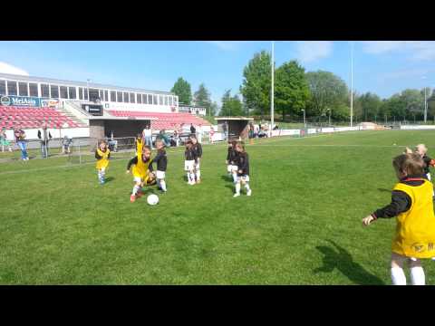 3e wedstrijd (oefentoernooi 26-4-2014