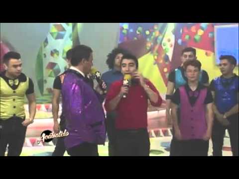 Arely enfrenta su fobia a los perros