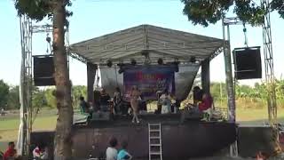 Download lagu Tangis kehidupan tati s mp3 Download lagu Tangis kehidupan tati s mp3