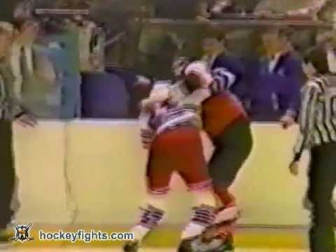 Rick Tocchet vs George McPhee Mar 9, 1986