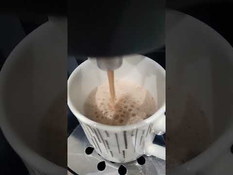 Hot chocolate anyone✌️😋 #mumlife #hotchocolate #cadbury #bosch #alhamdulillah #familytime #tassimo