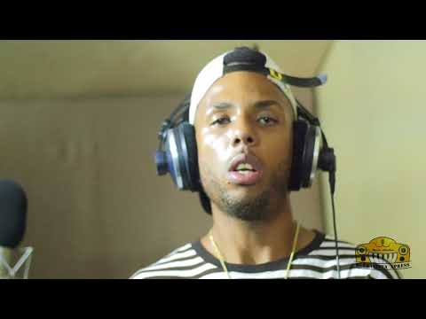 POPI Y LA MODA AWARI PIKINAU