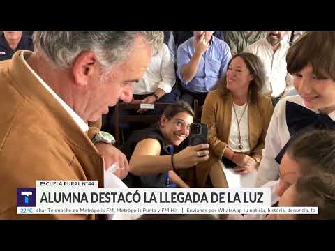 Presidente Yamandù Orsi, el intendente de Treinta y Tres Mario Silvera, ministros y la presidenta