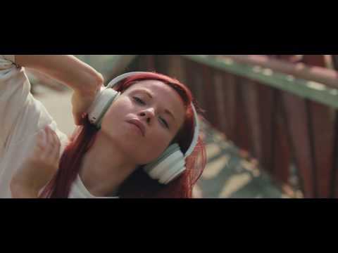 Die Eine Alleine feat. Verena Tesch - Zwischen deinen Zeilen Remix