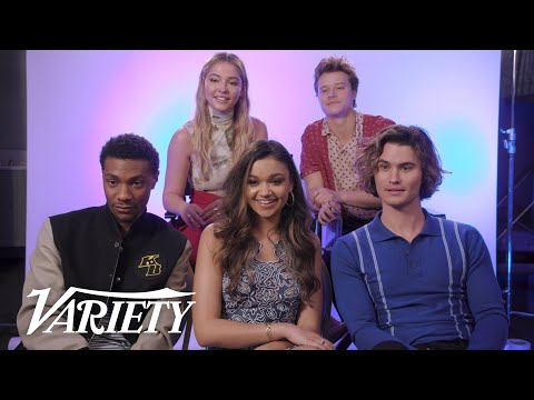 'Outer Banks' Cast on Who Would Win A Fight Against The Cast Of 'One Tree Hill' & 'Dawson's Creek'