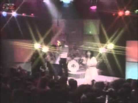 עפרה חזה - גורל אחד