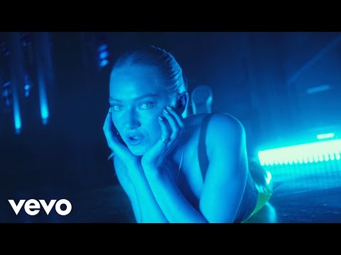 Astrid S - Marilyn Monroe (Official Music Video)