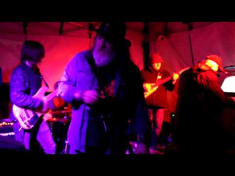 The Lockheeds live jamming on Ejection 17 02 18