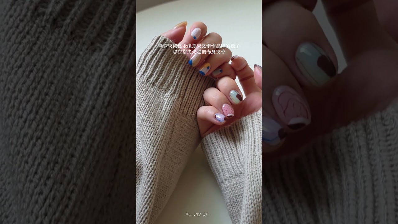 Reeds新開幕的士林店充滿文青風格一樣販售各種甜點、輕食及飲品甜點又是忍不住點了兩份！檸檬冬瓜戚風酸感突出口感不甜膩這個要點！