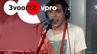 Ezra Furman &amp; His Boyfriends - My Zero Live bij 3voor12 Radio