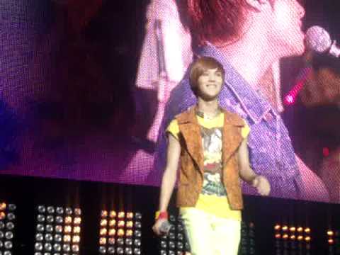 110610 SM Town Paris - Taemin Cut [Fancam]