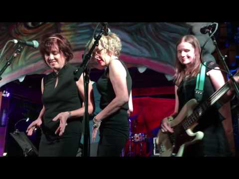 Donna Loren & The Shindiggers. Goldfinger .Tiki Oasis 2016