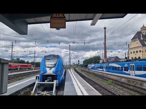 Einfahrt des InterCity 2083 "Königsee"+InterCity 2085 am 28.05.2024 in Augsburg Hbf